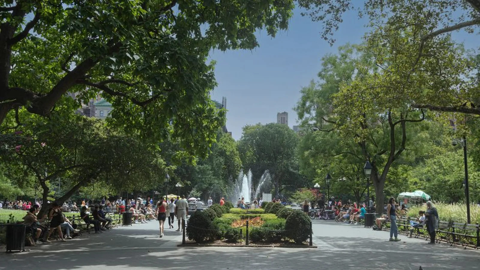 Best Safe NYC Parks for Tourists to Rest: Location, Safety Tips & Walking Routes