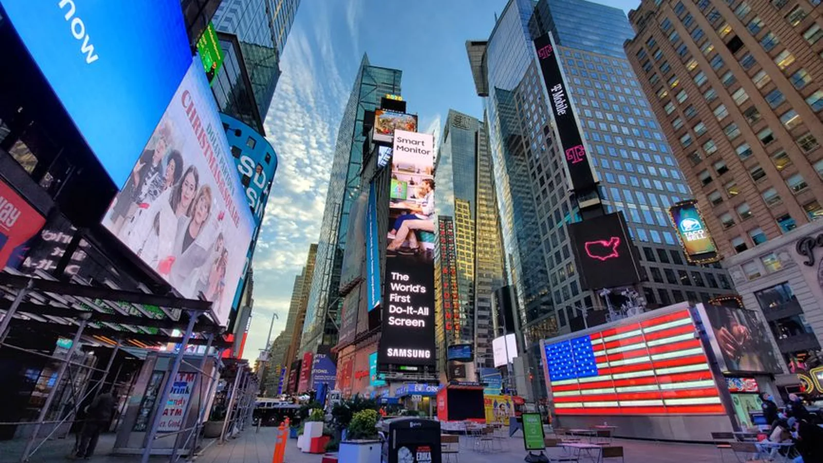 NYC Tourist Scam Guide: 5 Red Flags to Watch For in 2026