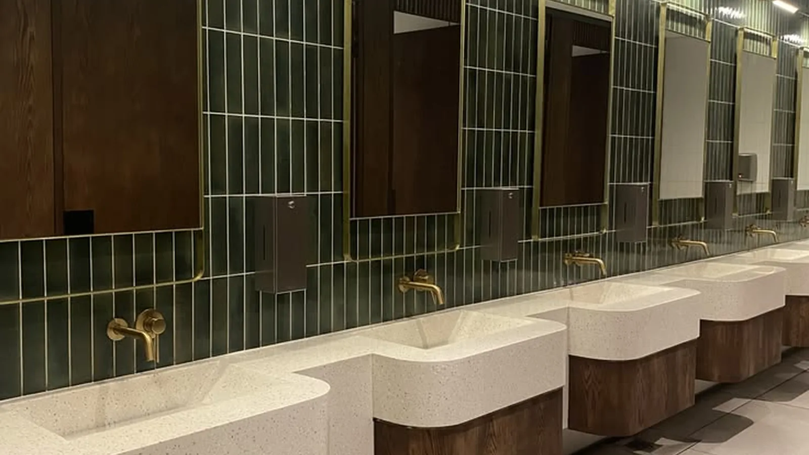 love a good interior Restroom